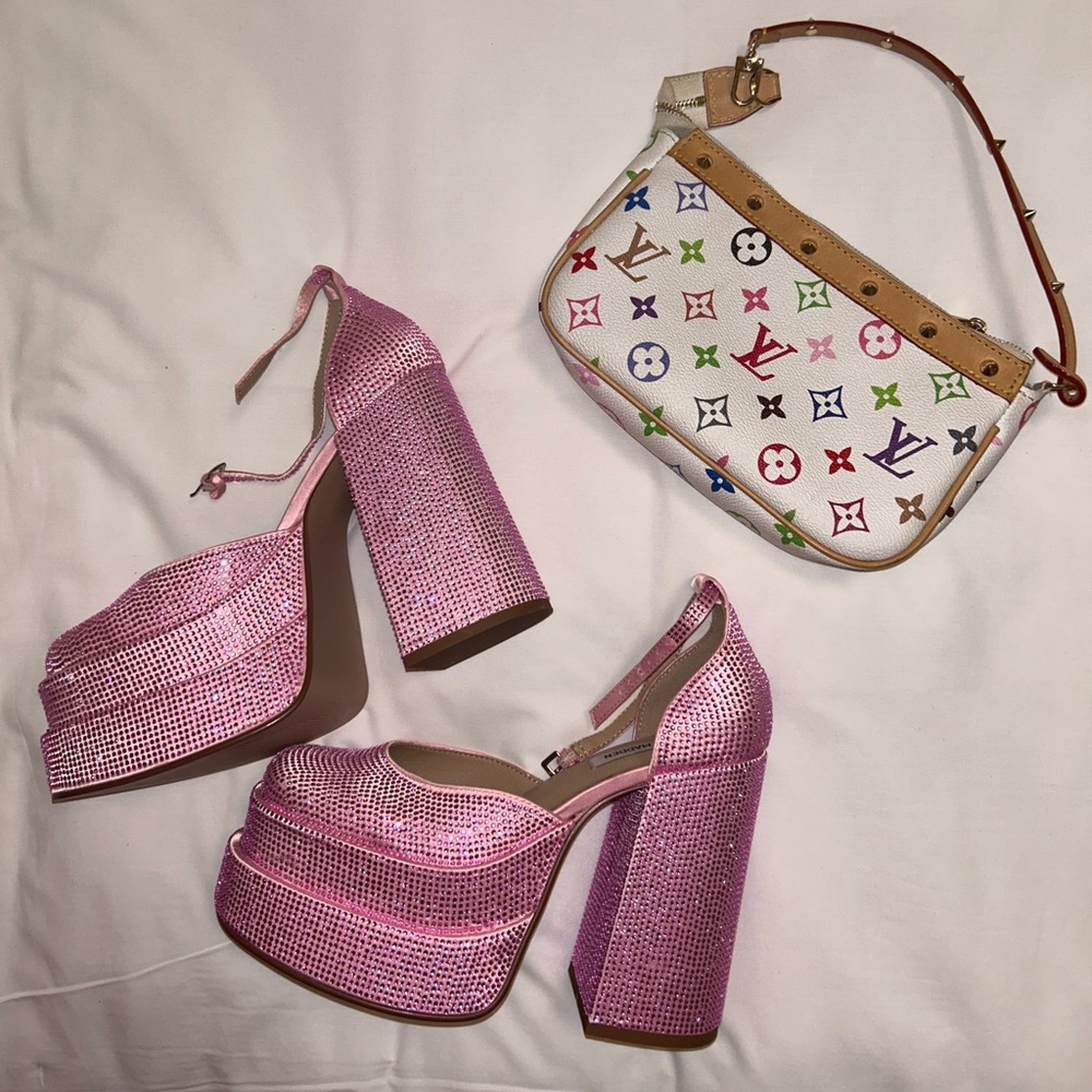 Charlize Steve Madden heels